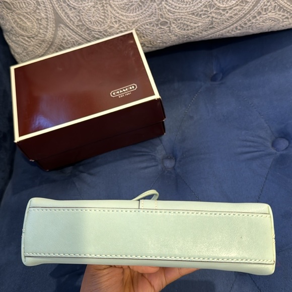 NWT Coach clutch - Picture 3 of 5